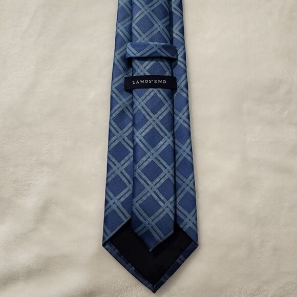 Lands End Men's Blue Tie with Geometric Check Stripe Standard Size Classic Style - Picture 6 of 7